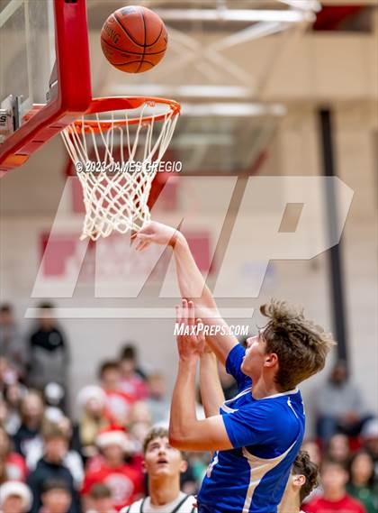 Thumbnail 1 in Ellwood City @ Neshannock photogallery.