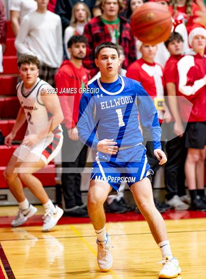 Thumbnail 1 in Ellwood City @ Neshannock photogallery.