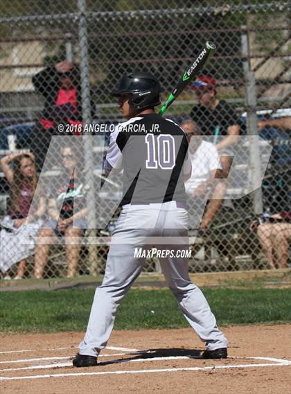 Thumbnail 3 in Castlemont vs Liberty photogallery.
