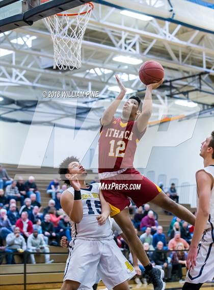 Thumbnail 3 in Ithaca vs. Pine Bush (NYSPHSAA Class AA Regional Semifinal) photogallery.