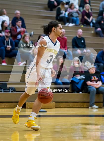 Thumbnail 2 in Ithaca vs. Pine Bush (NYSPHSAA Class AA Regional Semifinal) photogallery.