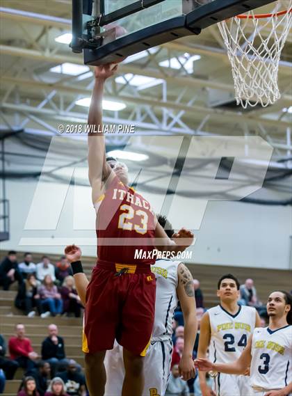 Thumbnail 2 in Ithaca vs. Pine Bush (NYSPHSAA Class AA Regional Semifinal) photogallery.