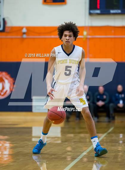 Thumbnail 2 in Ithaca vs. Pine Bush (NYSPHSAA Class AA Regional Semifinal) photogallery.