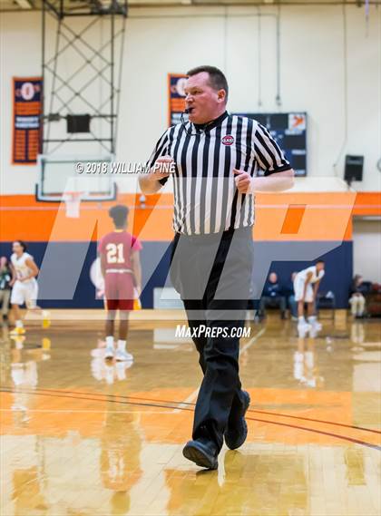Thumbnail 1 in Ithaca vs. Pine Bush (NYSPHSAA Class AA Regional Semifinal) photogallery.