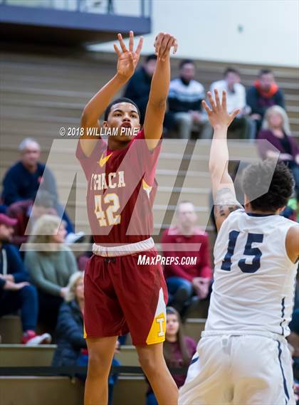 Thumbnail 3 in Ithaca vs. Pine Bush (NYSPHSAA Class AA Regional Semifinal) photogallery.