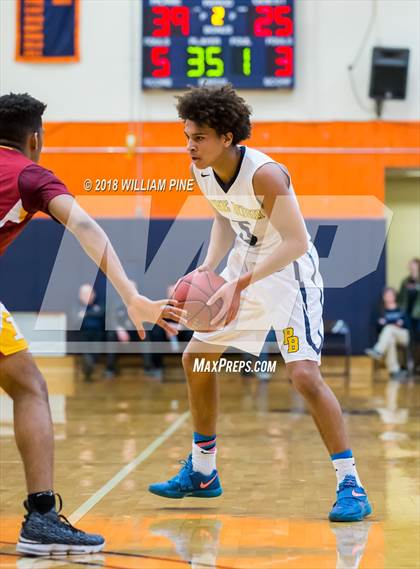 Thumbnail 2 in Ithaca vs. Pine Bush (NYSPHSAA Class AA Regional Semifinal) photogallery.