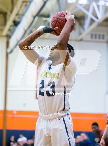 Thumbnail 2 in Ithaca vs. Pine Bush (NYSPHSAA Class AA Regional Semifinal) photogallery.