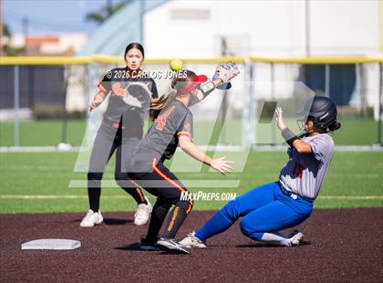 Thumbnail 1 in Hawthorne @ Leuzinger photogallery.