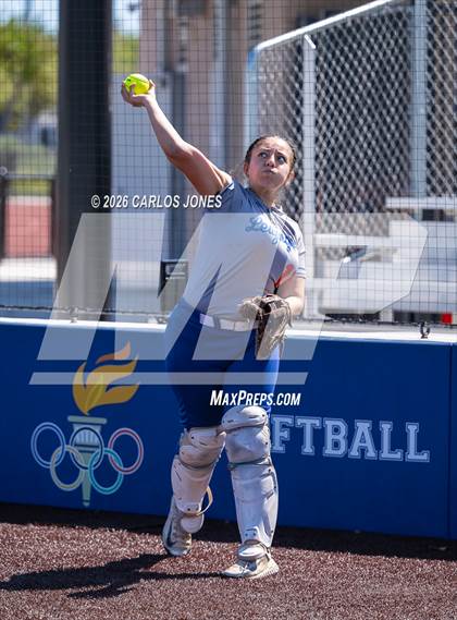 Thumbnail 1 in Hawthorne @ Leuzinger photogallery.