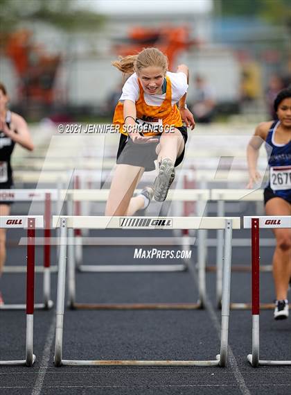 Thumbnail 2 in KHSAA Class A Region 3 Championship photogallery.