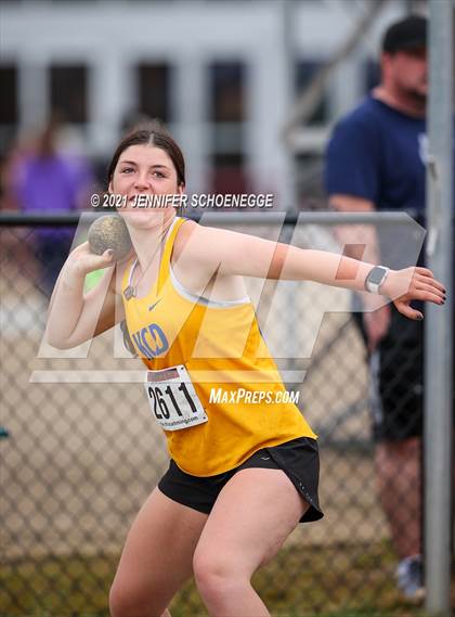 Thumbnail 3 in KHSAA Class A Region 3 Championship photogallery.