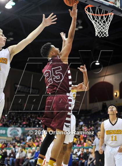 Thumbnail 3 in El Camino vs Kearny (CIF SDS D1 Final) photogallery.