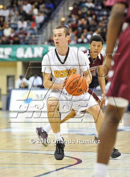 Thumbnail 3 in El Camino vs Kearny (CIF SDS D1 Final) photogallery.