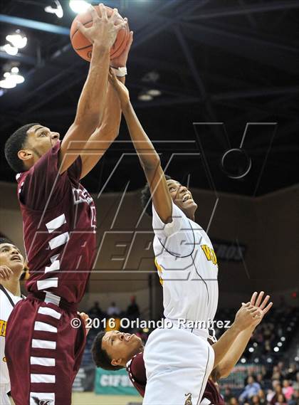 Thumbnail 3 in El Camino vs Kearny (CIF SDS D1 Final) photogallery.