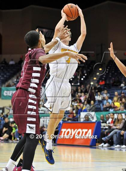 Thumbnail 3 in El Camino vs Kearny (CIF SDS D1 Final) photogallery.