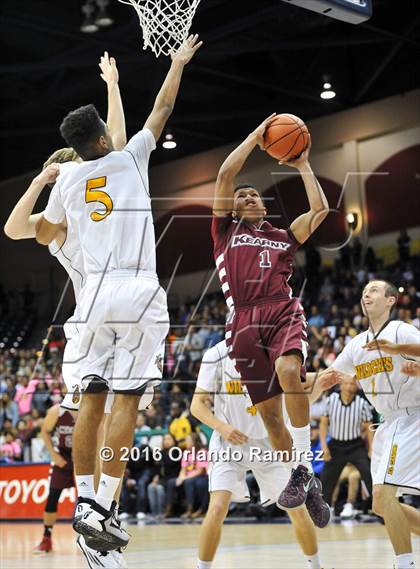 Thumbnail 3 in El Camino vs Kearny (CIF SDS D1 Final) photogallery.