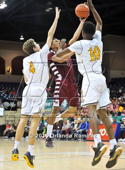 Thumbnail 3 in El Camino vs Kearny (CIF SDS D1 Final) photogallery.