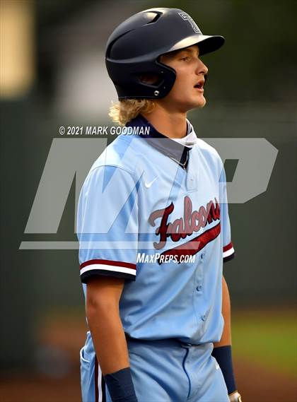 Thumbnail 3 in Tompkins vs Strake Jesuit (UIL 6A Regional Semifinal, Game 2) photogallery.