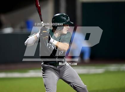 Thumbnail 3 in Tompkins vs Strake Jesuit (UIL 6A Regional Semifinal, Game 2) photogallery.