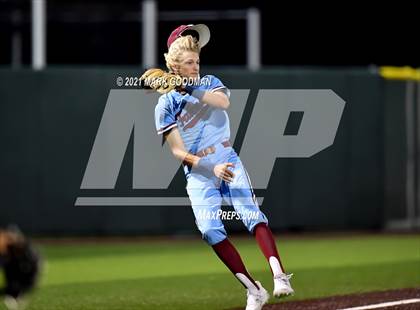 Thumbnail 2 in Tompkins vs Strake Jesuit (UIL 6A Regional Semifinal, Game 2) photogallery.
