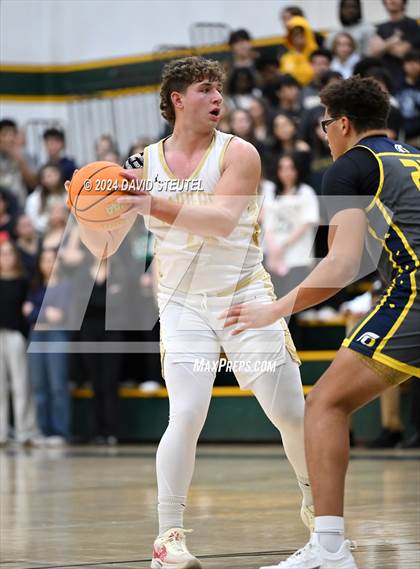 Thumbnail 2 in Oak Ridge vs. Rio Americano (Jack Scott Tournament) photogallery.
