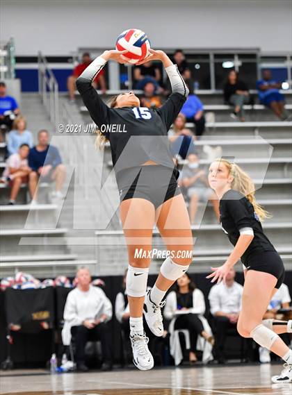 Thumbnail 1 in Coppell @ Hebron photogallery.