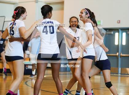 Thumbnail 3 in Panorama vs Sylmar photogallery.