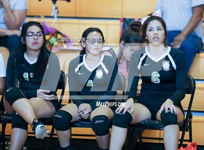 Thumbnail 1 in Panorama vs Sylmar photogallery.