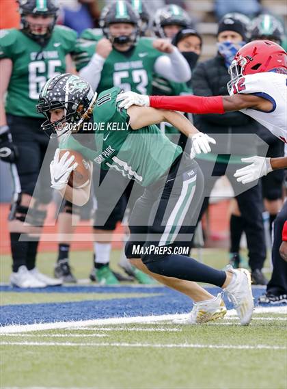 Thumbnail 3 in Manvel @ Cedar Park (UIL 5A Division 1 Quarterfinal) photogallery.
