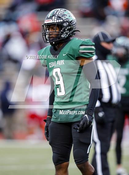 Thumbnail 3 in Manvel @ Cedar Park (UIL 5A Division 1 Quarterfinal) photogallery.