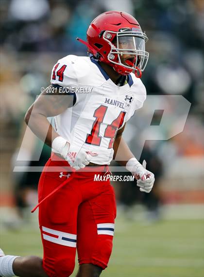 Thumbnail 3 in Manvel @ Cedar Park (UIL 5A Division 1 Quarterfinal) photogallery.