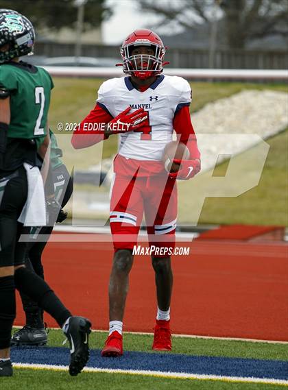 Thumbnail 2 in Manvel @ Cedar Park (UIL 5A Division 1 Quarterfinal) photogallery.