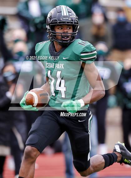 Thumbnail 3 in Manvel @ Cedar Park (UIL 5A Division 1 Quarterfinal) photogallery.