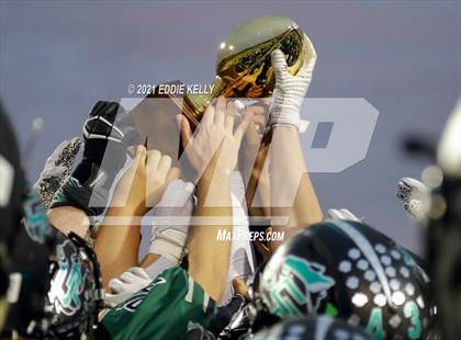 Thumbnail 1 in Manvel @ Cedar Park (UIL 5A Division 1 Quarterfinal) photogallery.