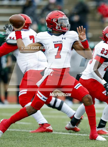 Thumbnail 3 in Manvel @ Cedar Park (UIL 5A Division 1 Quarterfinal) photogallery.