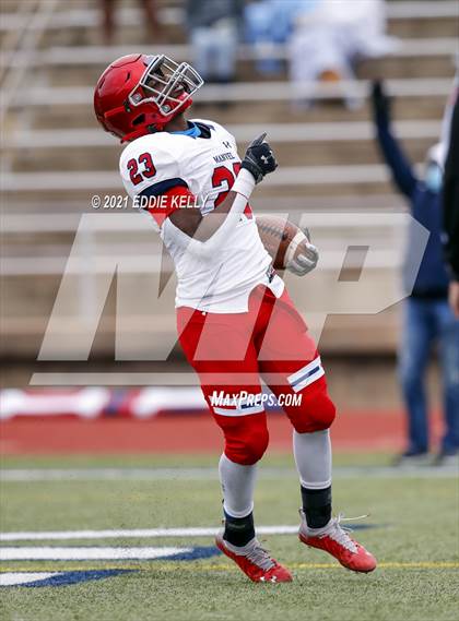 Thumbnail 2 in Manvel @ Cedar Park (UIL 5A Division 1 Quarterfinal) photogallery.
