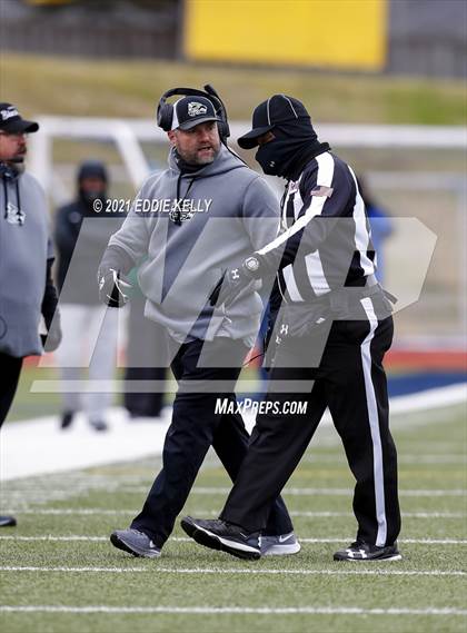 Thumbnail 3 in Manvel @ Cedar Park (UIL 5A Division 1 Quarterfinal) photogallery.