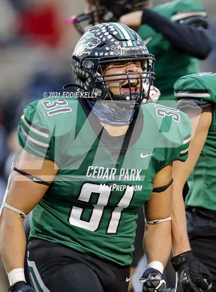 Thumbnail 3 in Manvel @ Cedar Park (UIL 5A Division 1 Quarterfinal) photogallery.
