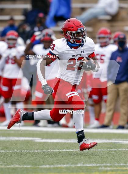 Thumbnail 3 in Manvel @ Cedar Park (UIL 5A Division 1 Quarterfinal) photogallery.