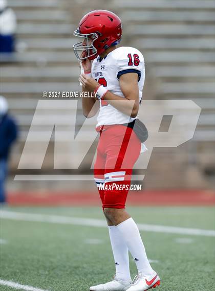 Thumbnail 1 in Manvel @ Cedar Park (UIL 5A Division 1 Quarterfinal) photogallery.