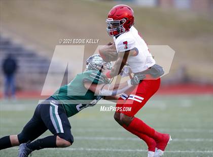 Thumbnail 3 in Manvel @ Cedar Park (UIL 5A Division 1 Quarterfinal) photogallery.