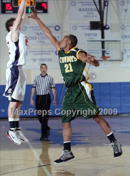 Thumbnail 3 in Canyon vs. La Salle (Burbank Tip-Off Classic) photogallery.