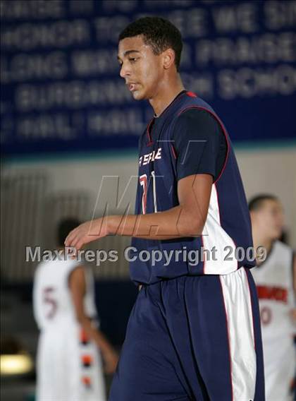 Thumbnail 1 in Canyon vs. La Salle (Burbank Tip-Off Classic) photogallery.