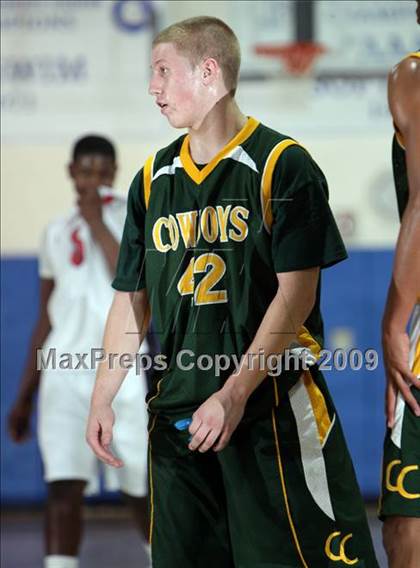 Thumbnail 2 in Canyon vs. La Salle (Burbank Tip-Off Classic) photogallery.
