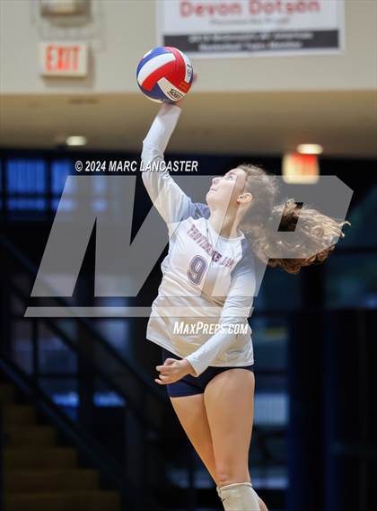 Thumbnail 1 in Cannon @ Providence Day photogallery.