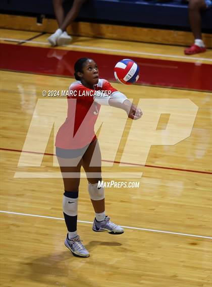 Thumbnail 2 in Cannon @ Providence Day photogallery.