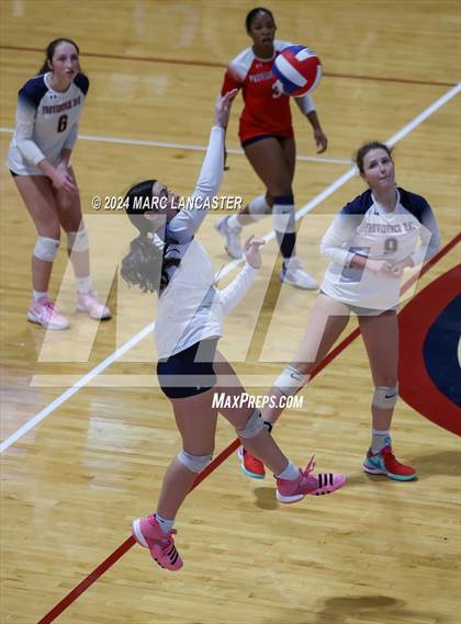 Thumbnail 3 in Cannon @ Providence Day photogallery.