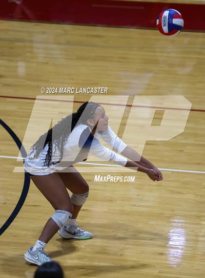 Thumbnail 2 in Cannon @ Providence Day photogallery.