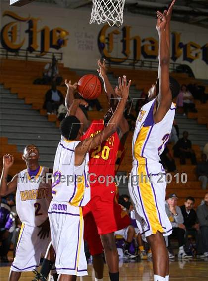 Thumbnail 1 in Dominguez @ Lynwood photogallery.