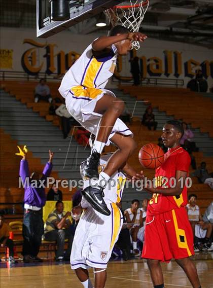 Thumbnail 1 in Dominguez @ Lynwood photogallery.